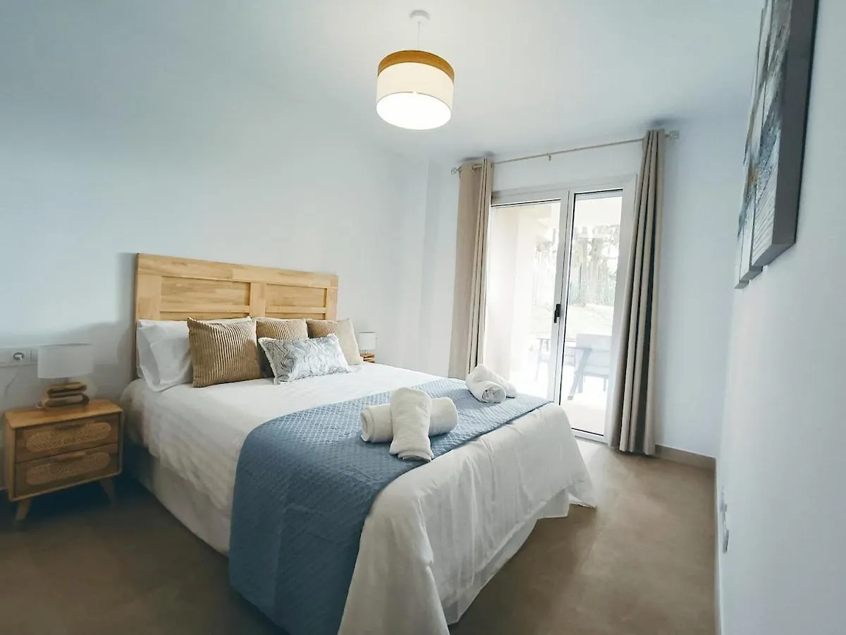 Sunny Golf Apartment Estepona