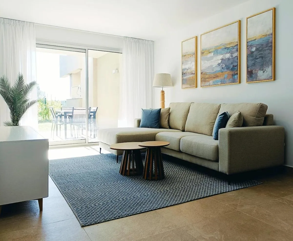Sunny Golf Apartment Estepona